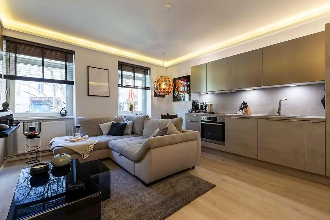 Berlin Central I Sunshine 2-Br Apartment I 62M2 location